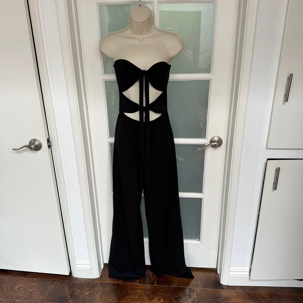 Elegant Black Cutout Jumpsuit